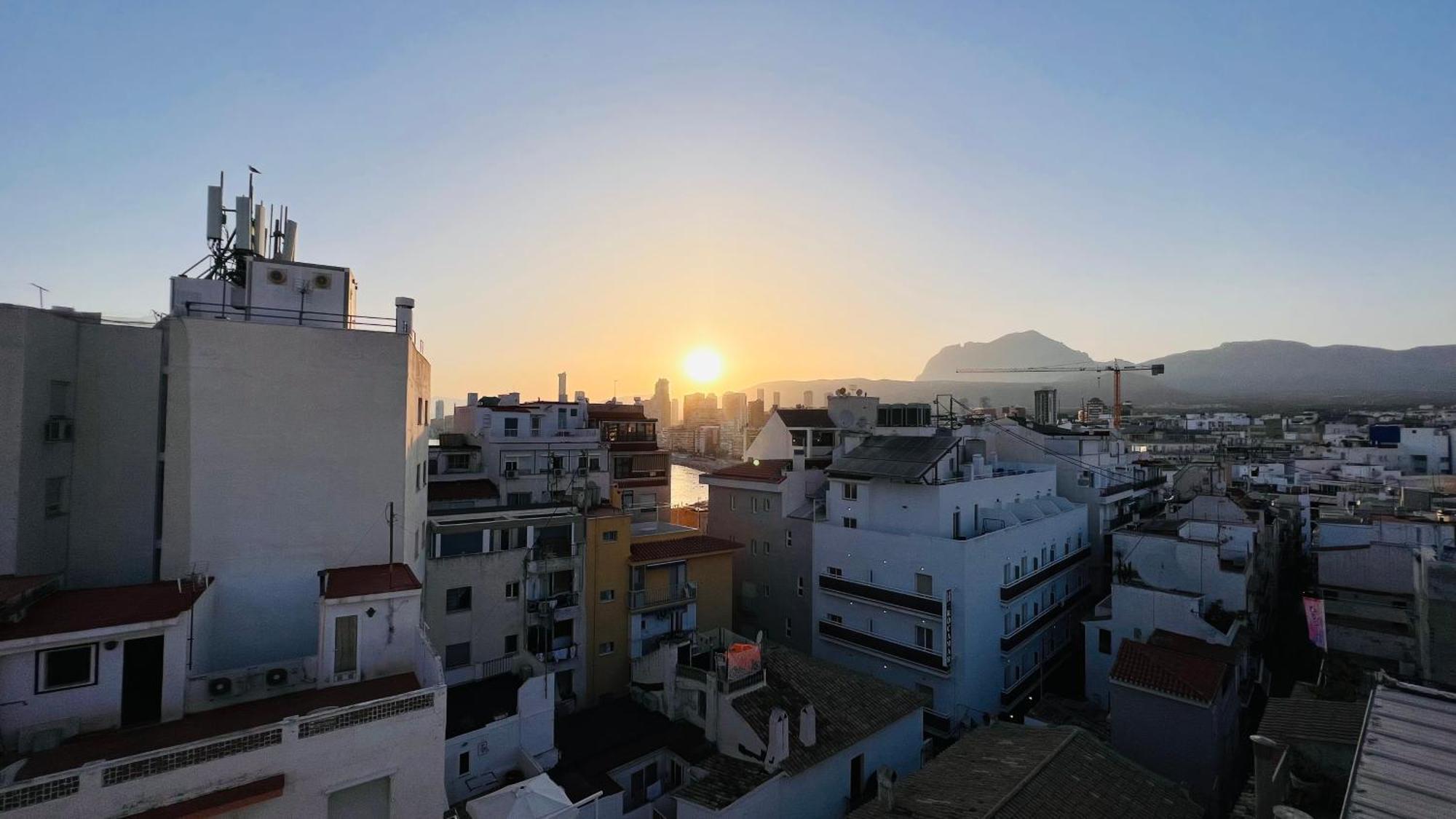 Atico Con Vistas En El Casco Antiguo De Benidorm Appartement Buitenkant foto